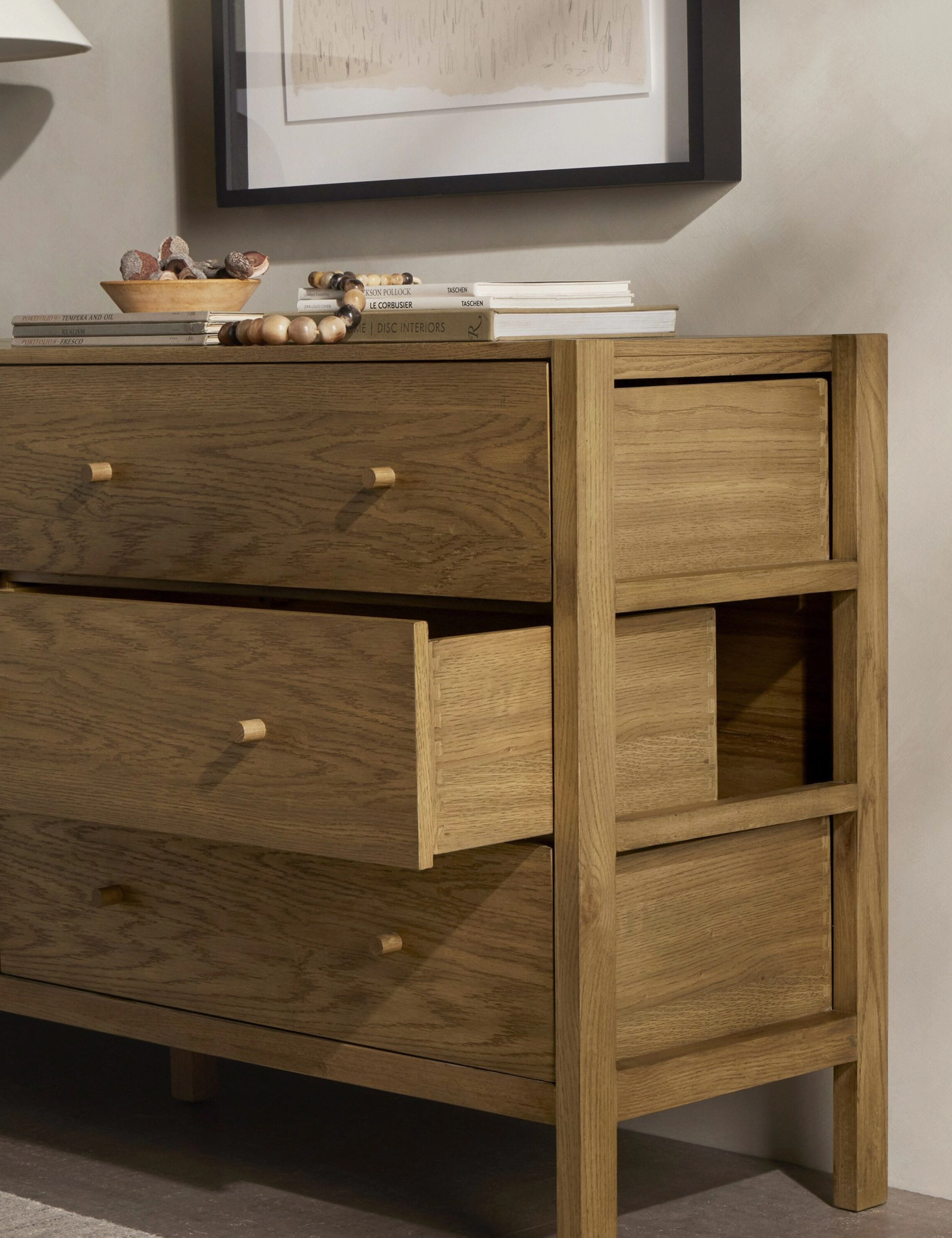 Holcomb Dresser