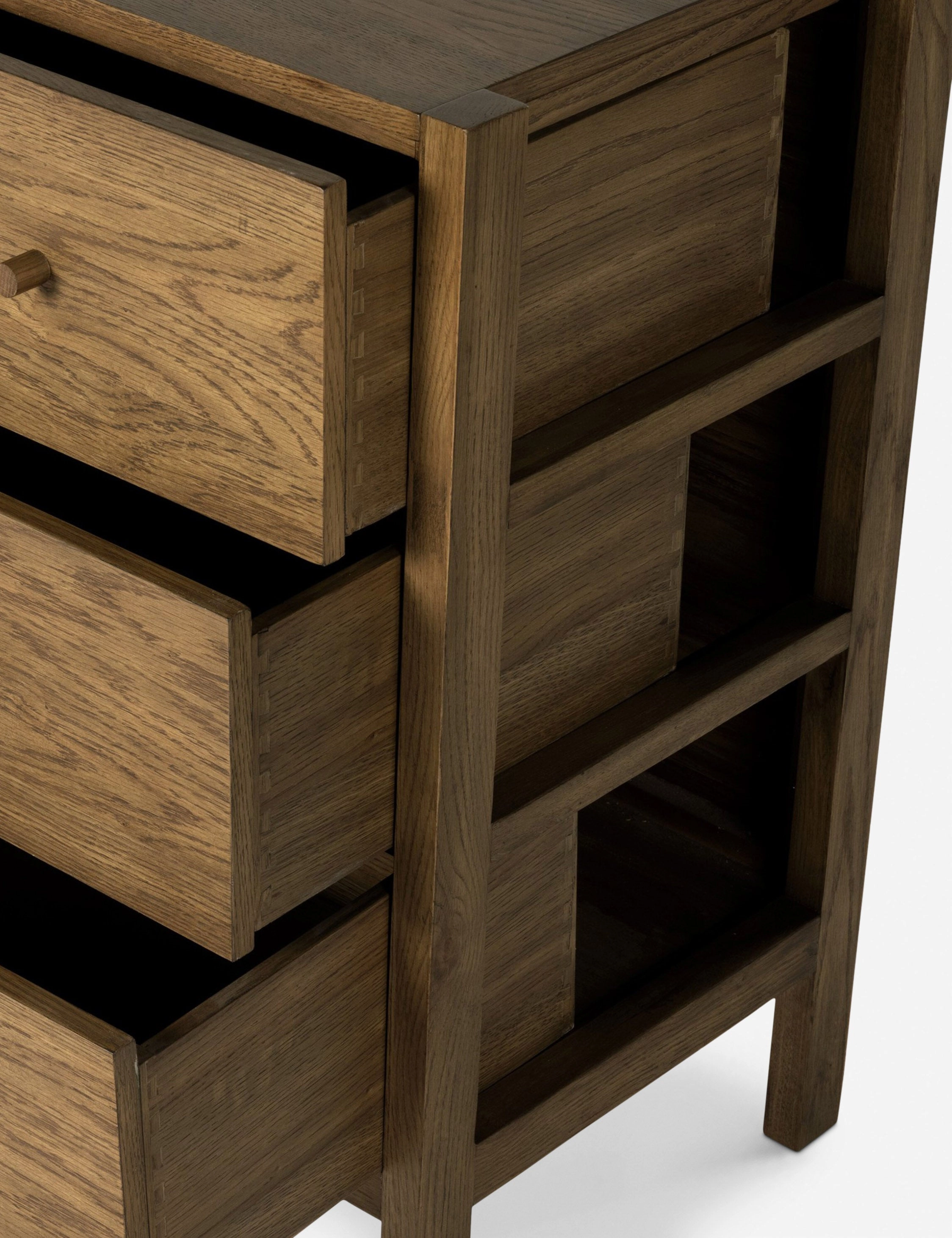Holcomb Dresser