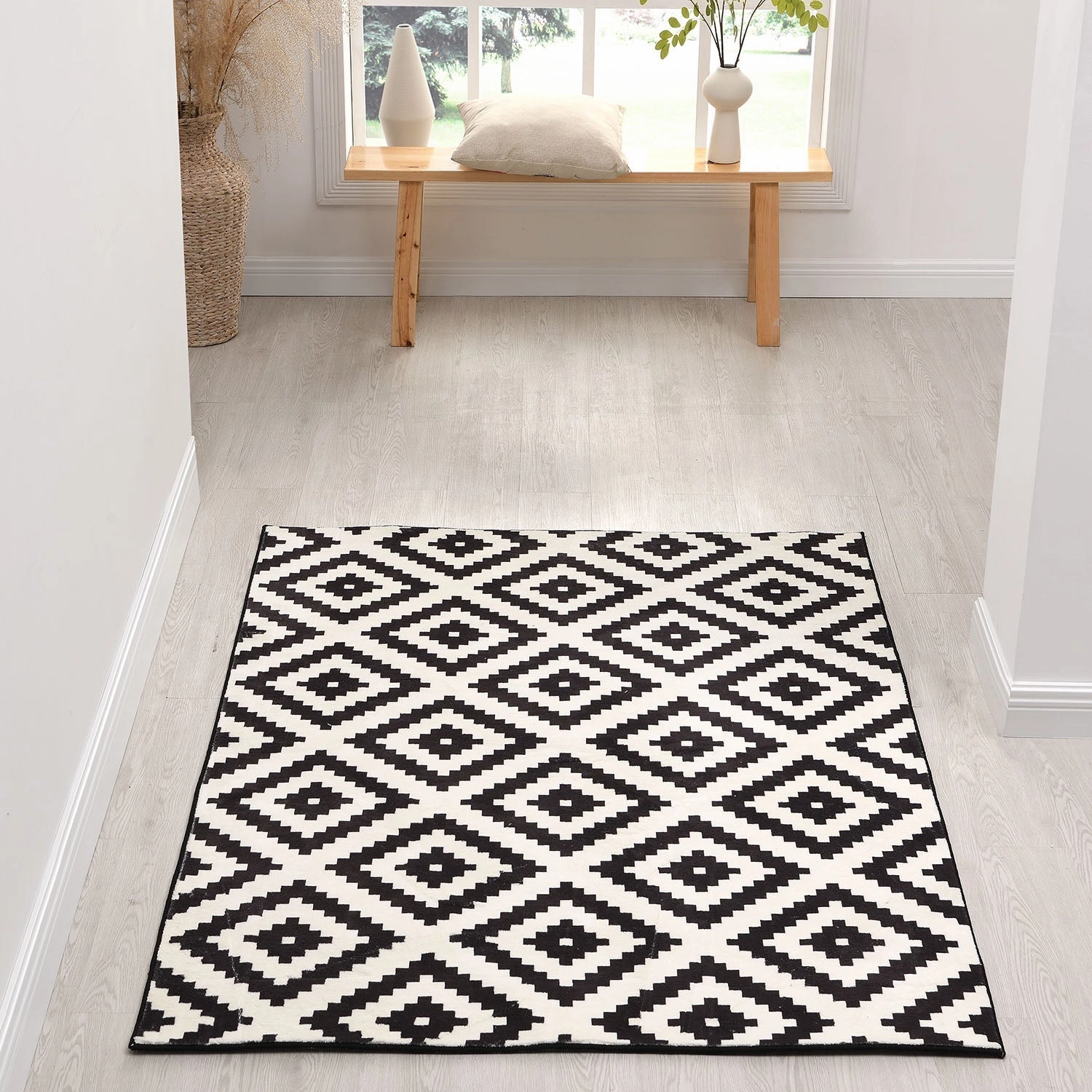 Illusion Monochrome Printed Rug 140 x 200 cm