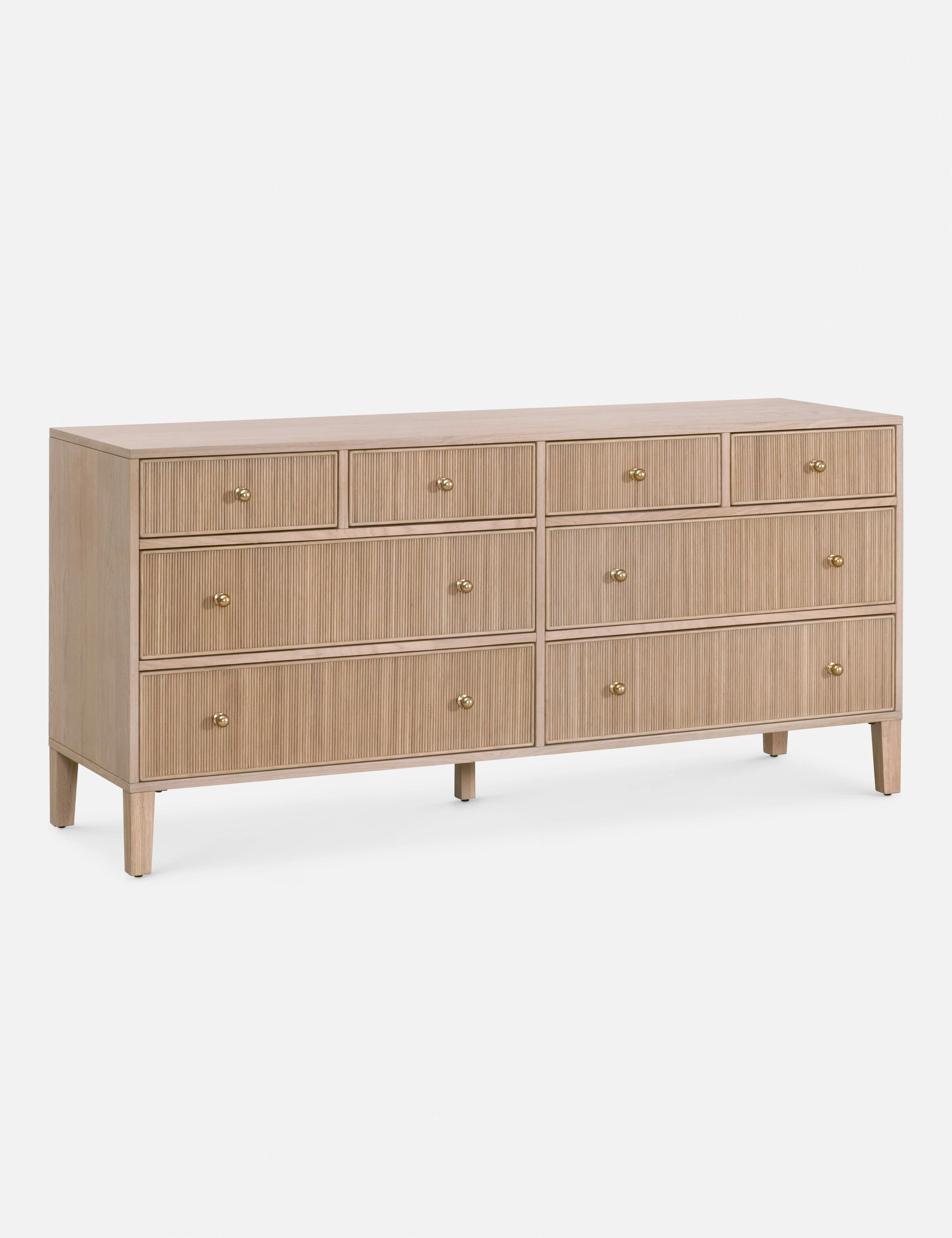 Jesenia Dresser
