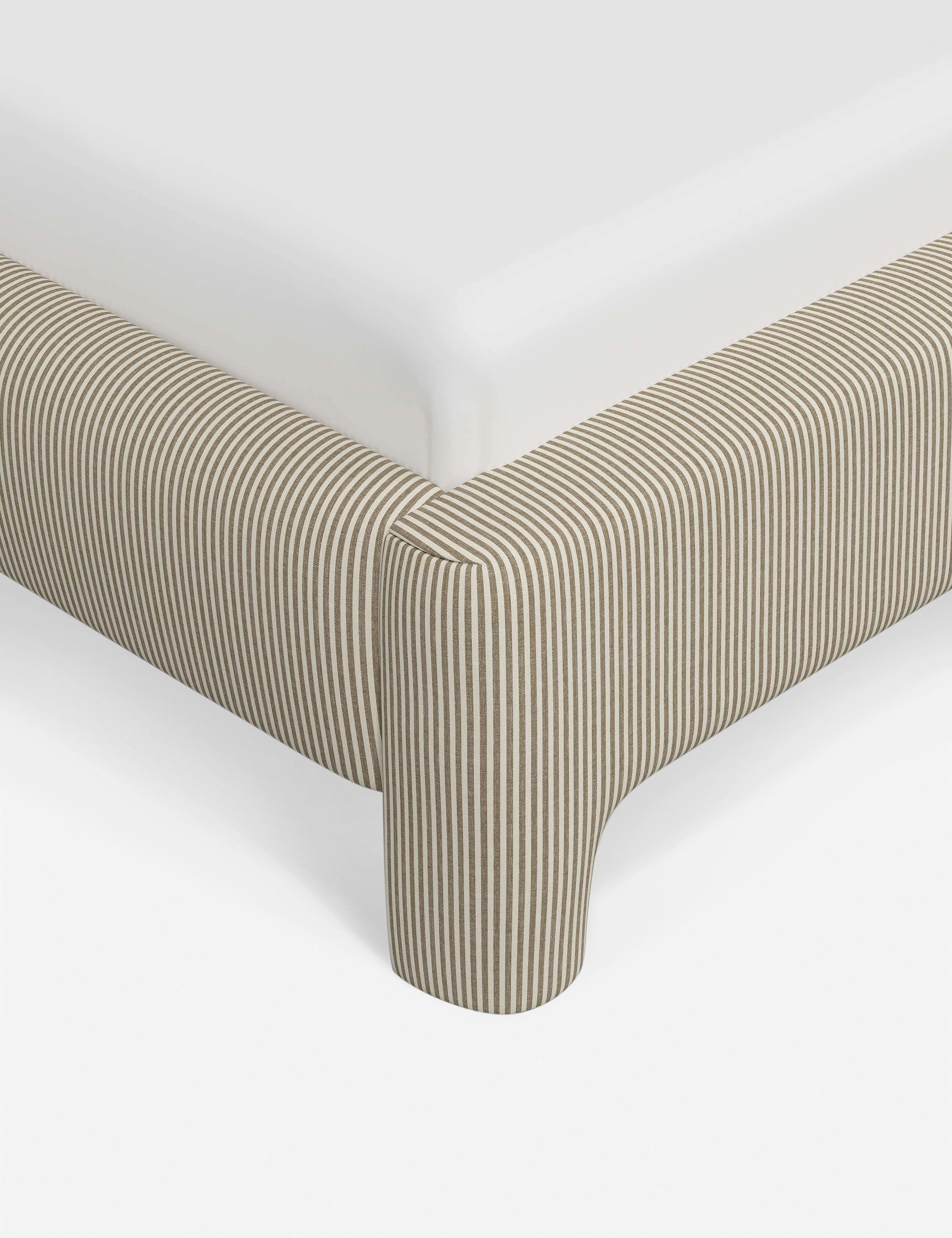 Kaisley Platform Bed