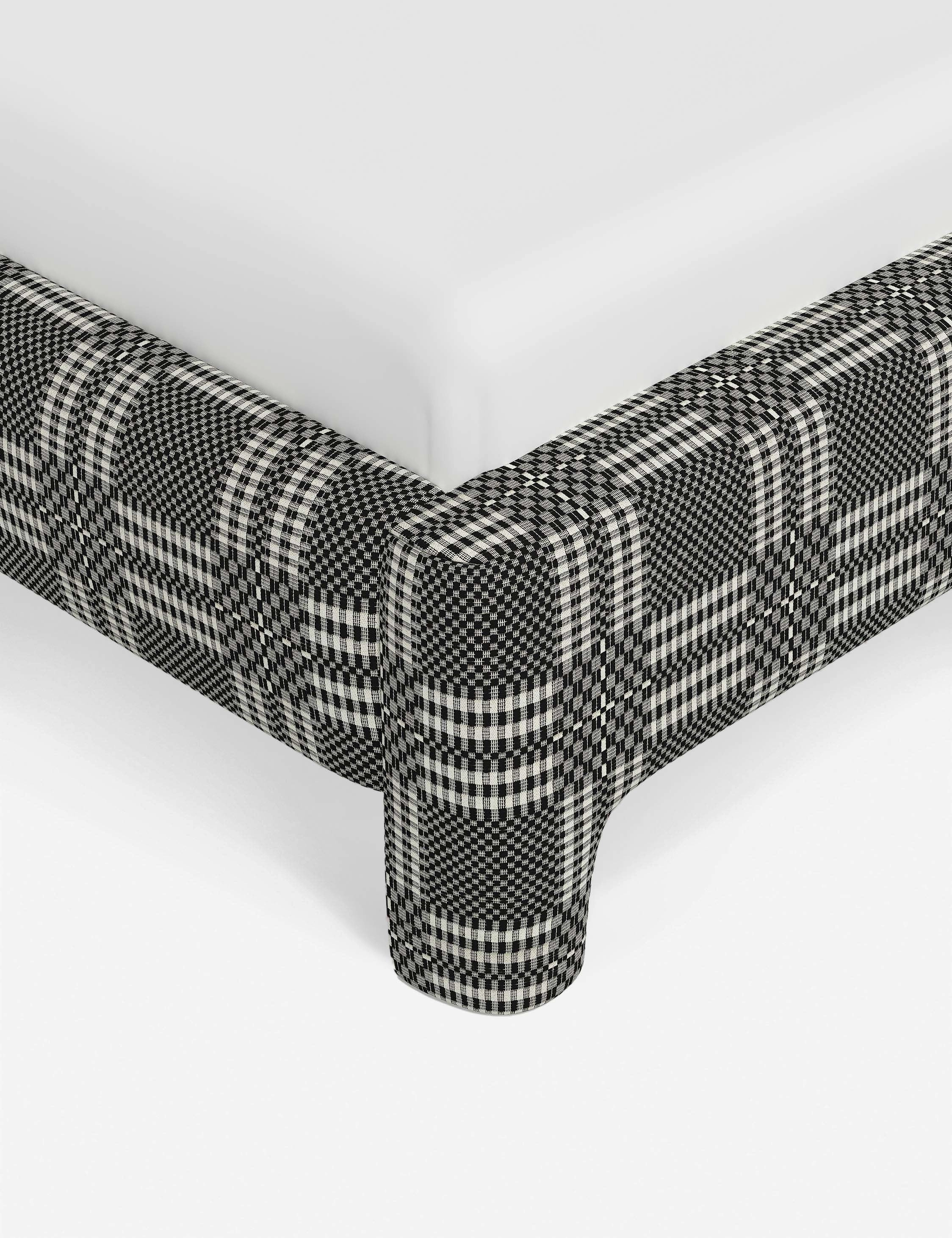 Kaisley Platform Bed