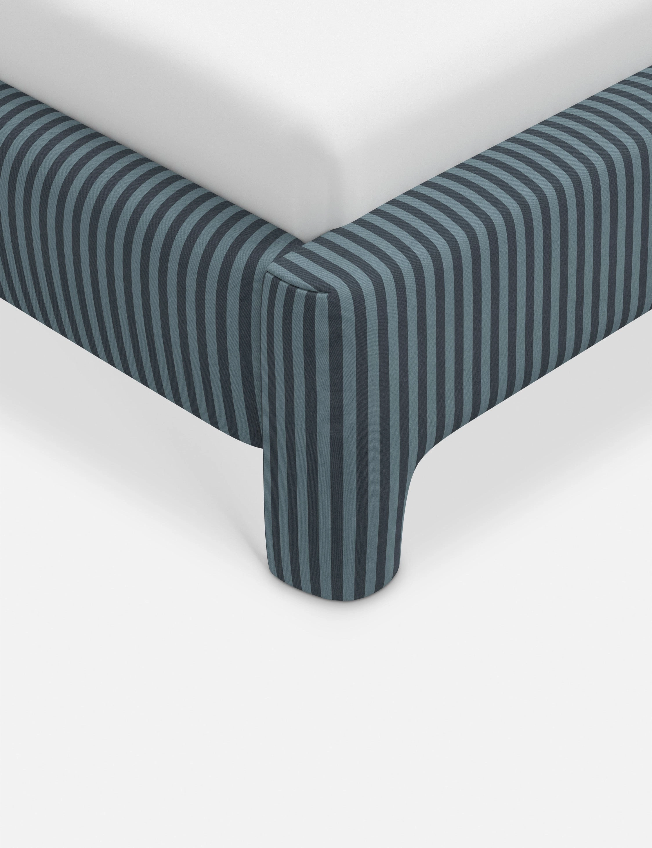 Kaisley Platform Bed
