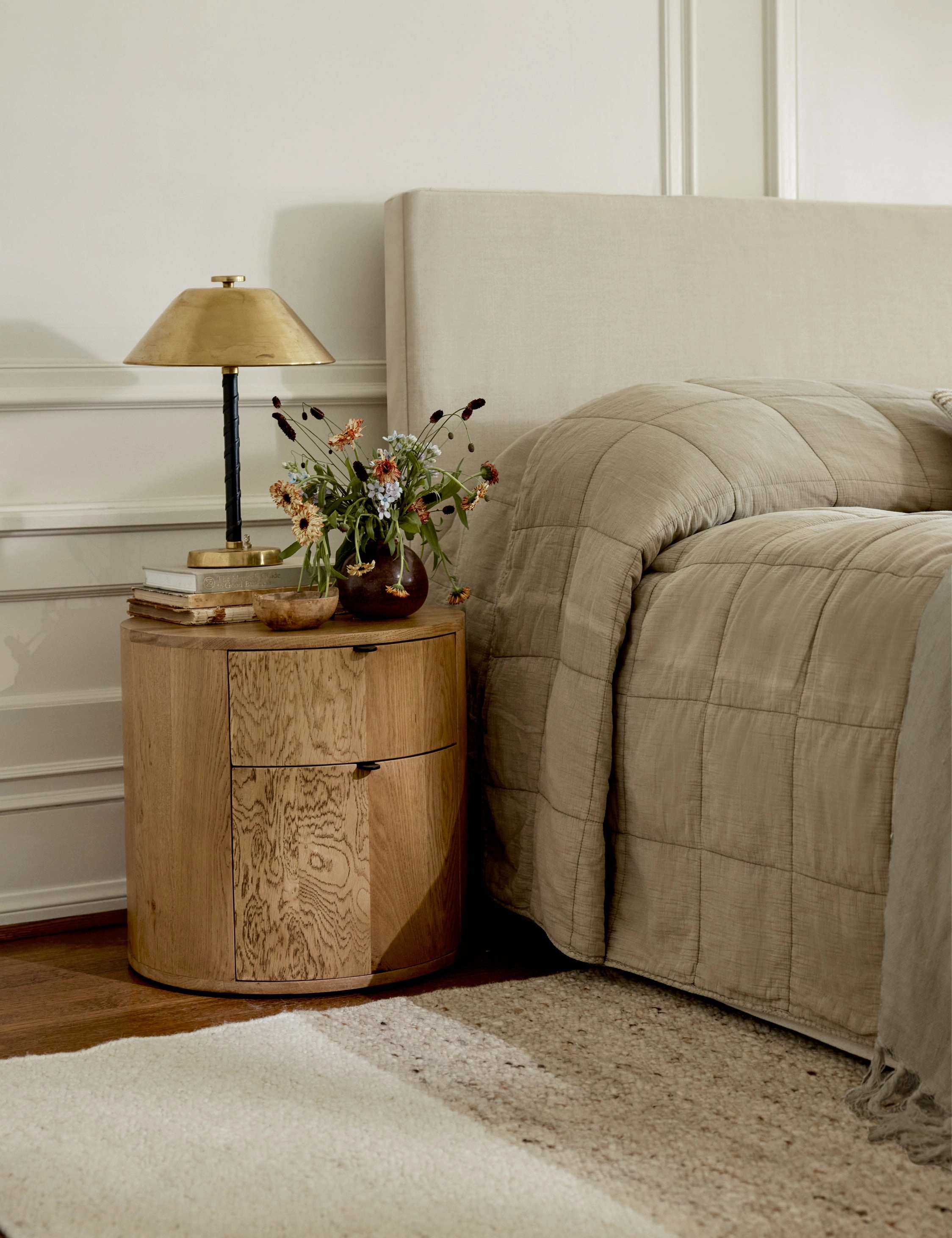 Kono 2-Drawer Nightstand