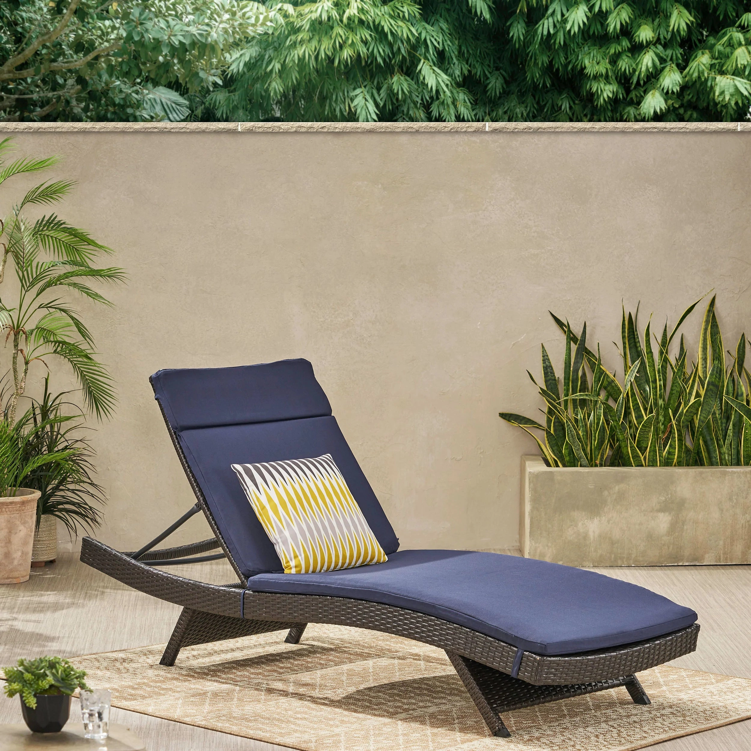 Lakeport Outdoor Adjustable Chaise Lounge Chair w/ Cushion