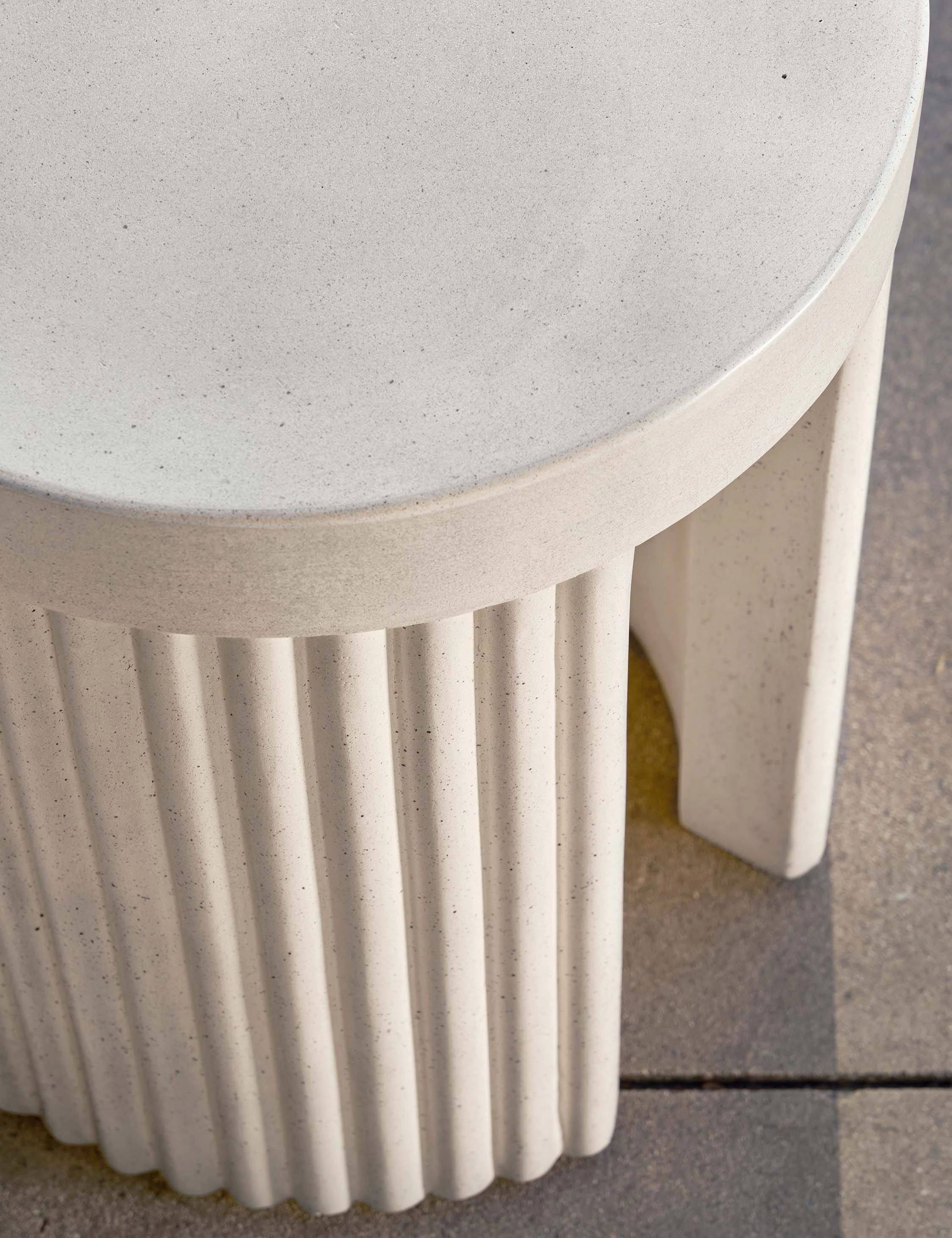 Lelia Indoor / Outdoor Stool