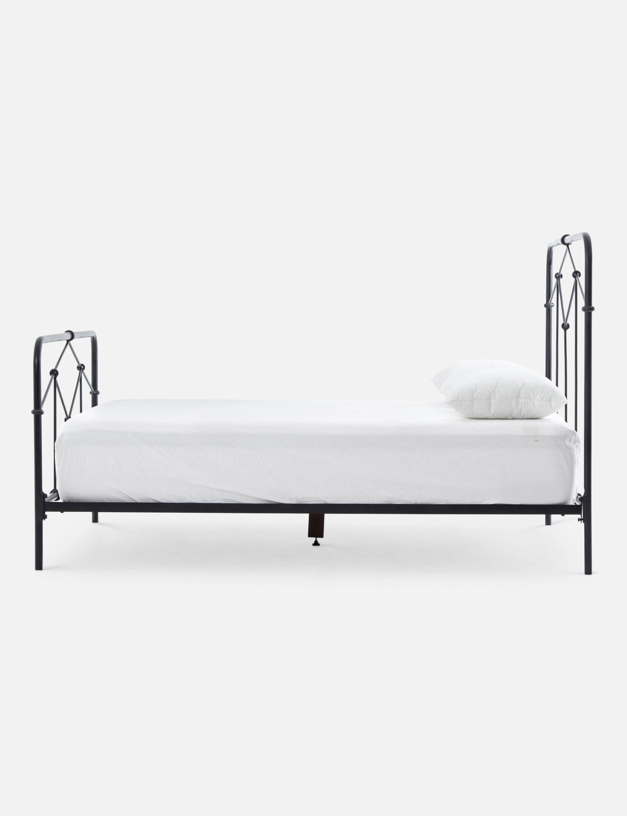 Maddie Bed