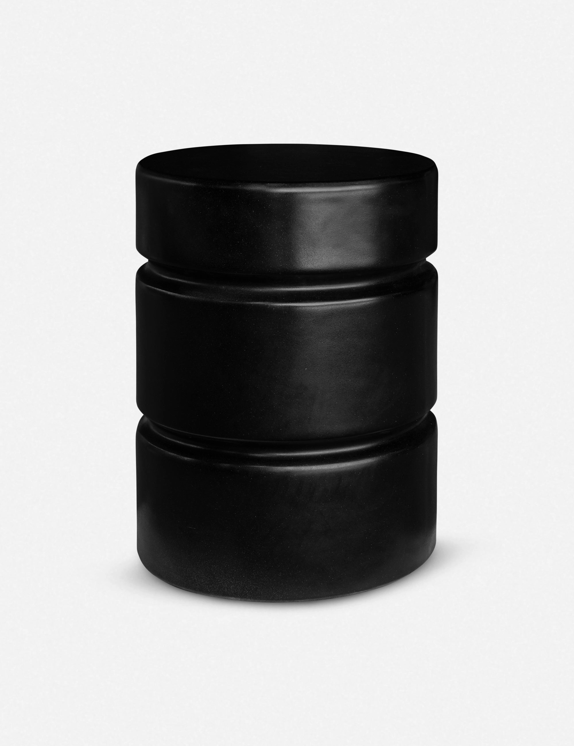 Marke Indoor / Outdoor Round Side Table