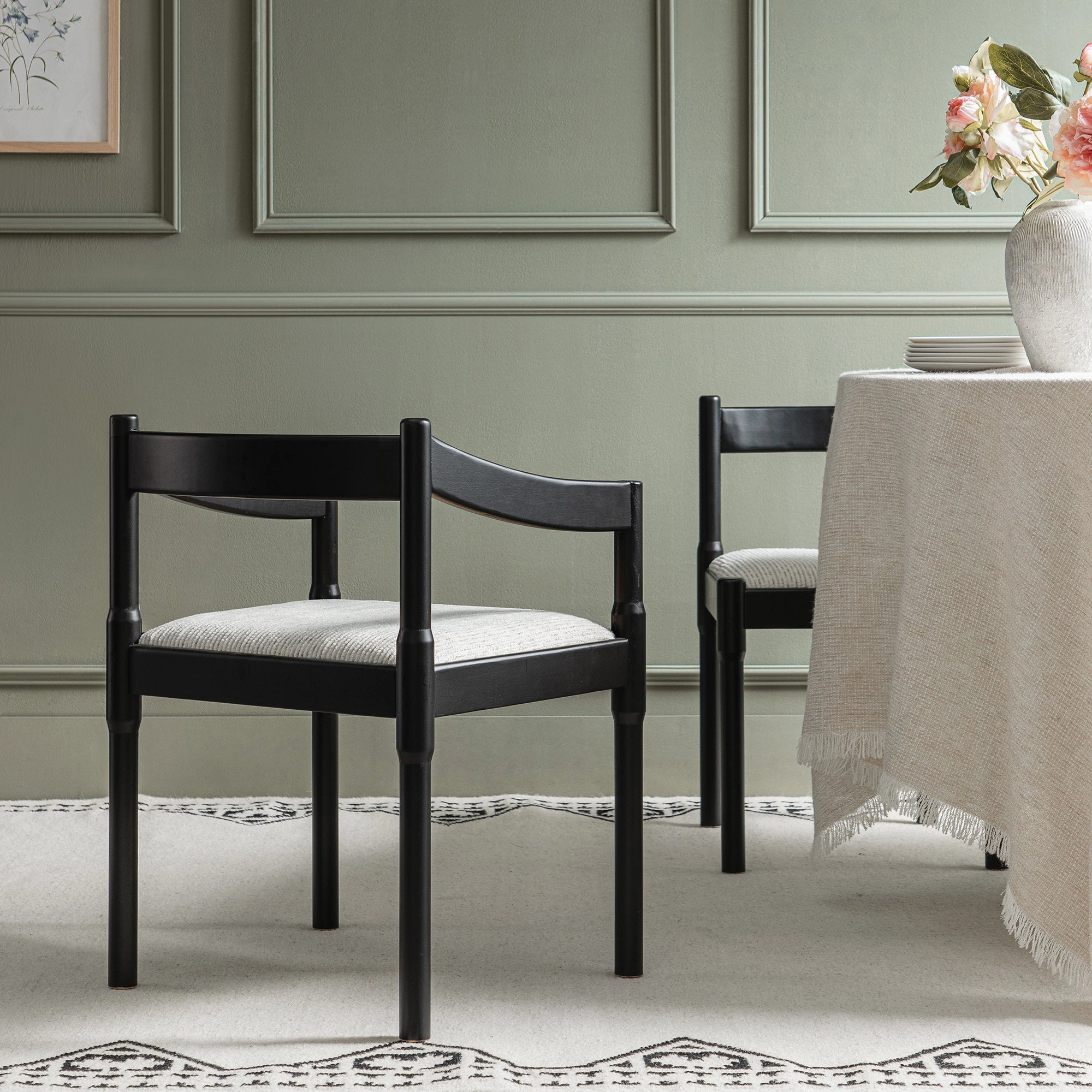 Minley 2-in-1 Carver Chair, Black Matte