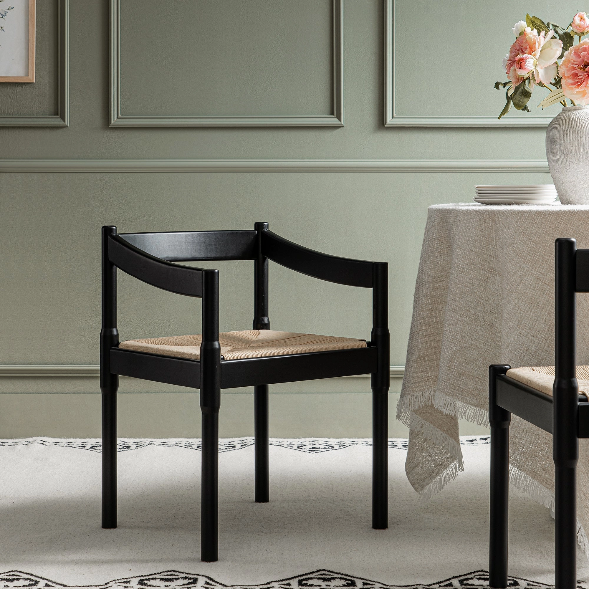 Minley 2-in-1 Carver Chair, Black Matte