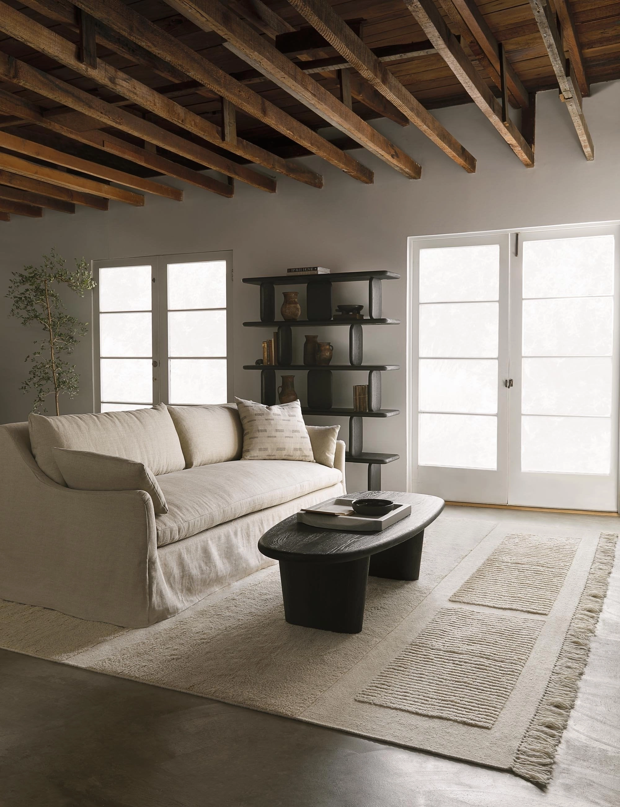 Nera Bookcase