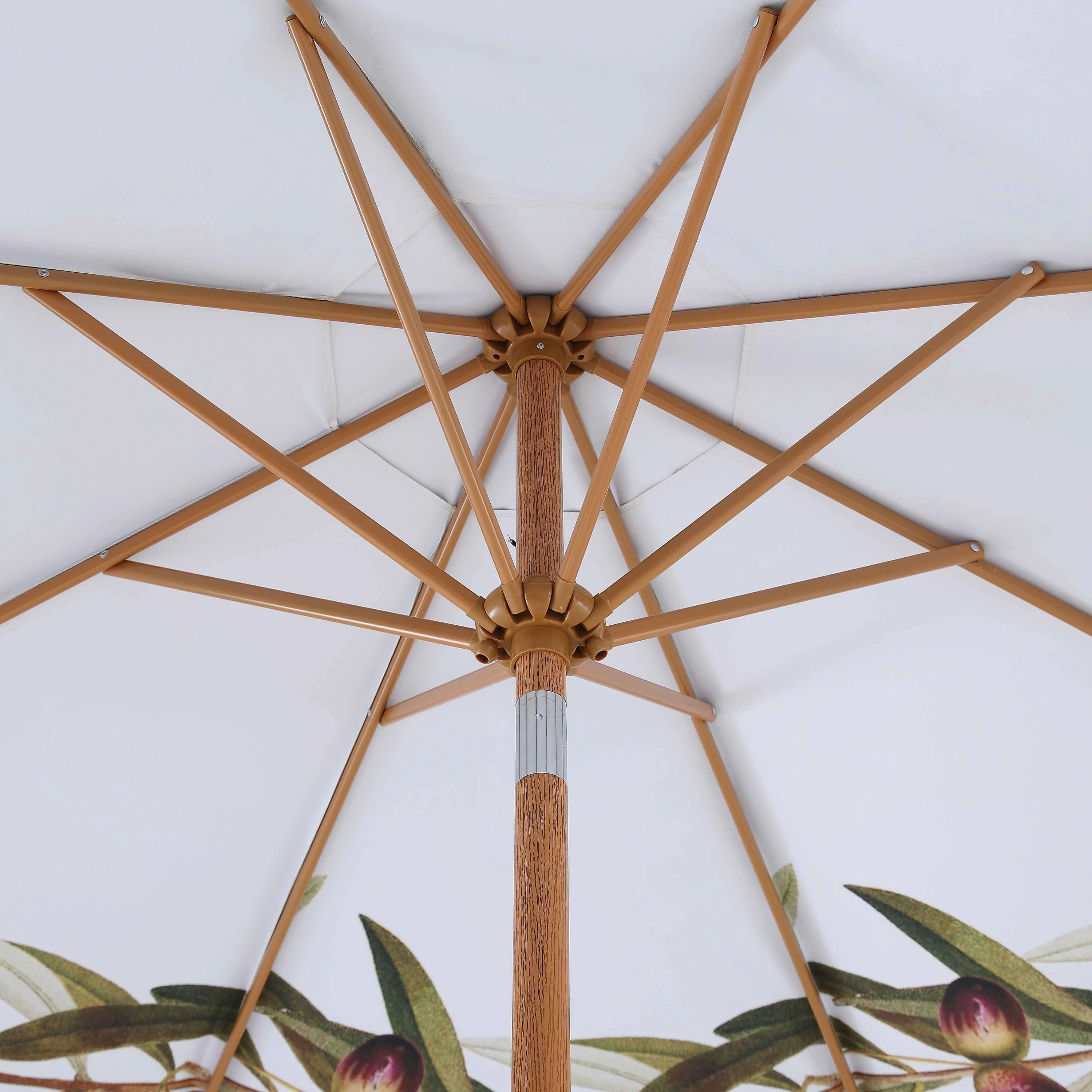 Olive Branch 2.6M Octagonal Parasol with Aluminium Tilt