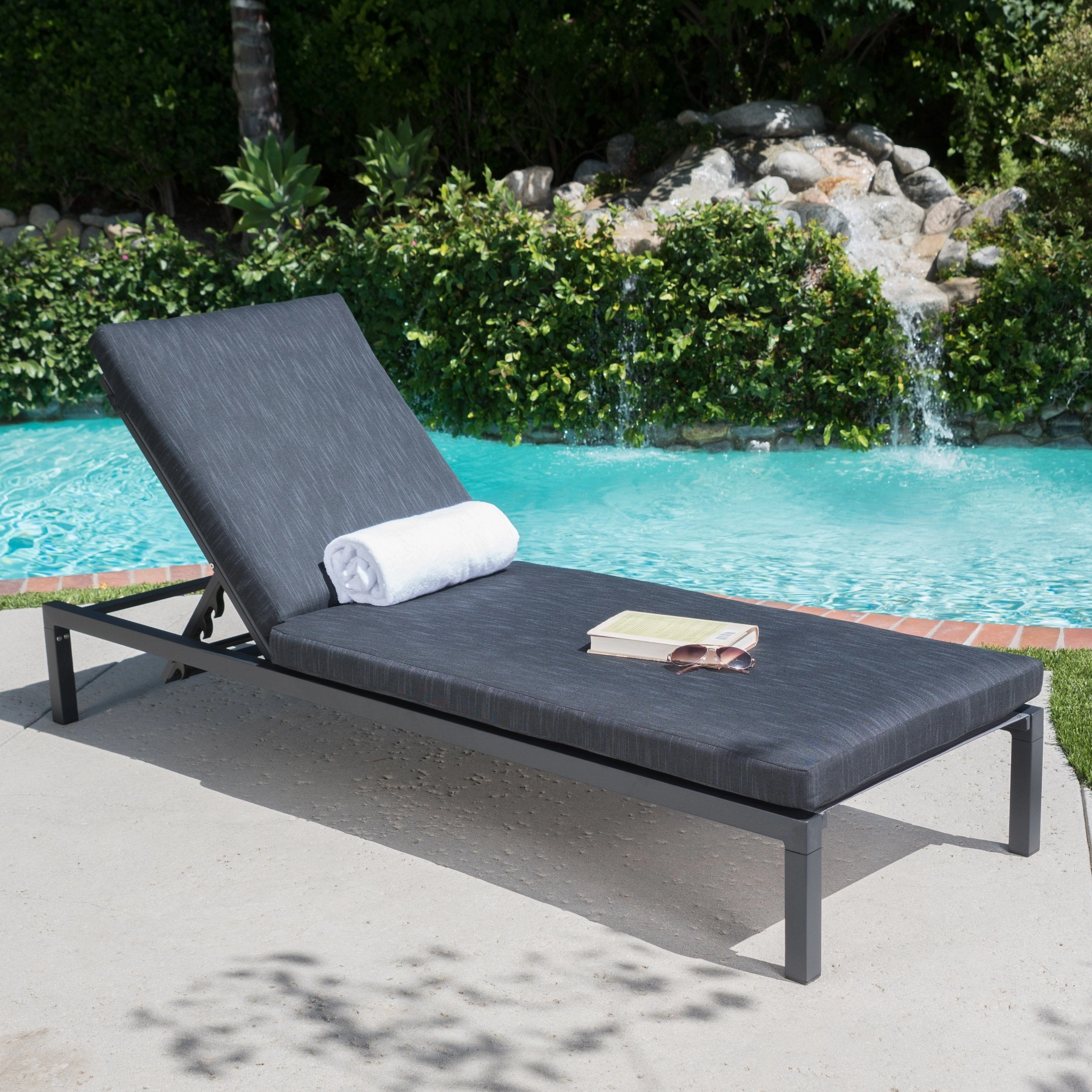 Outdoor Mesh Aluminum Frame Chaise Lounge w/ Water Resistant Cushion - NH283103 patio umbrella, gazebo