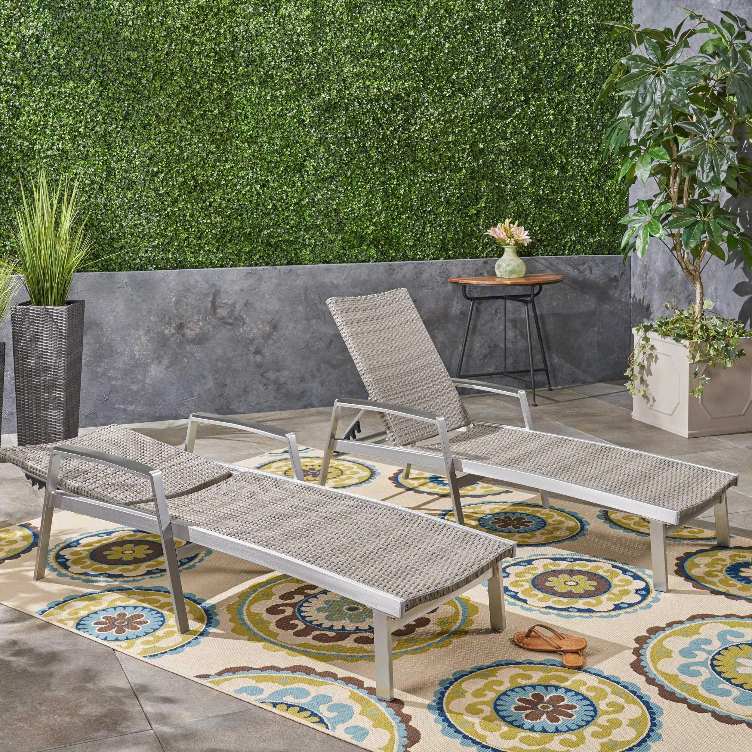 Outdoor Wicker and Aluminum Chaise Lounge, Gray Finish - NH455503