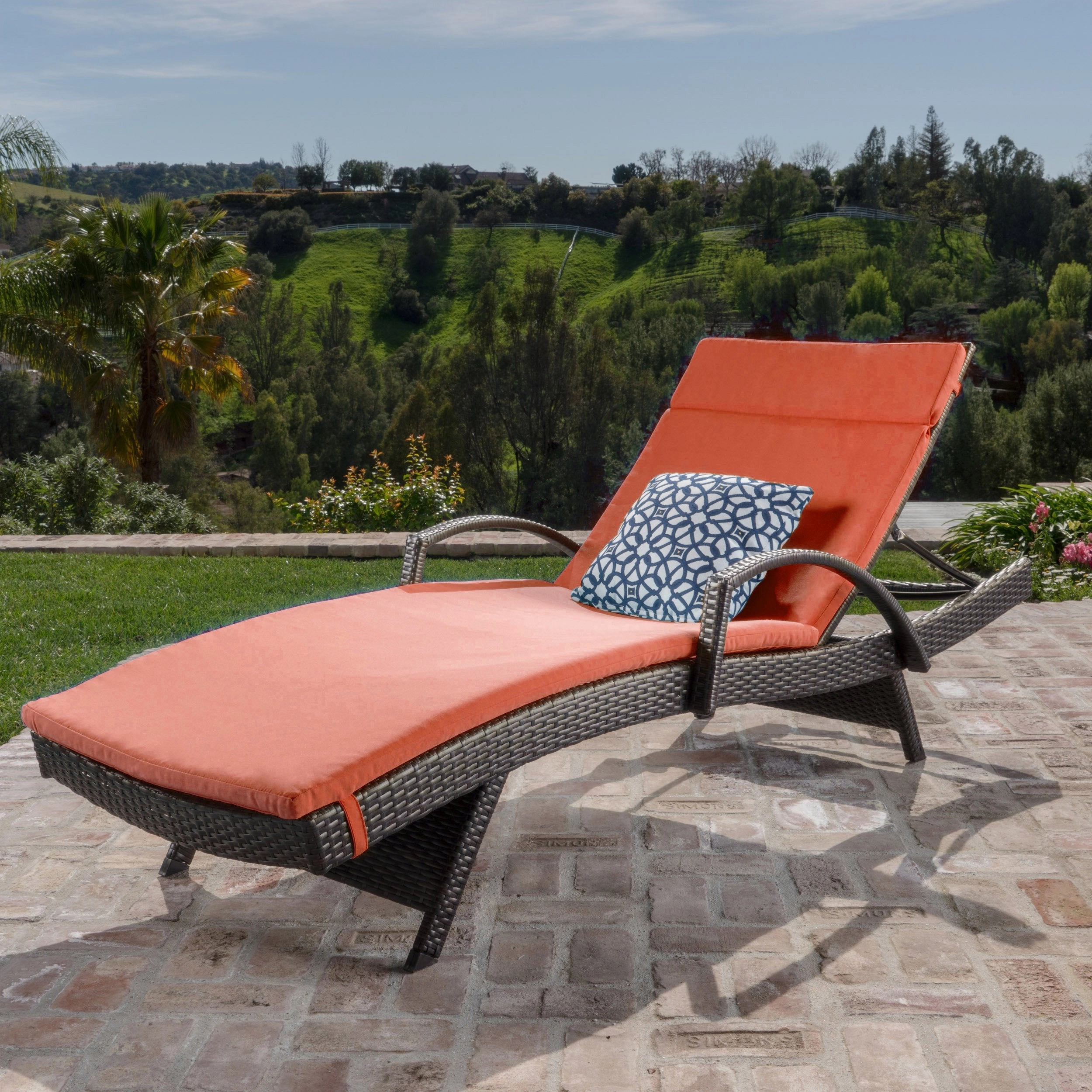 Outdoor Wicker Lounge with Arms with Water Resistant Cushion - NH551003 patio umbrella, gazebo