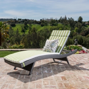 Outdoor Wicker Lounge with Water Resistant Cushion - NH080003 patio umbrella, gazebo