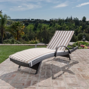 Outdoor Wicker Lounge with Water Resistant Cushion - NH580003 patio umbrella, gazebo