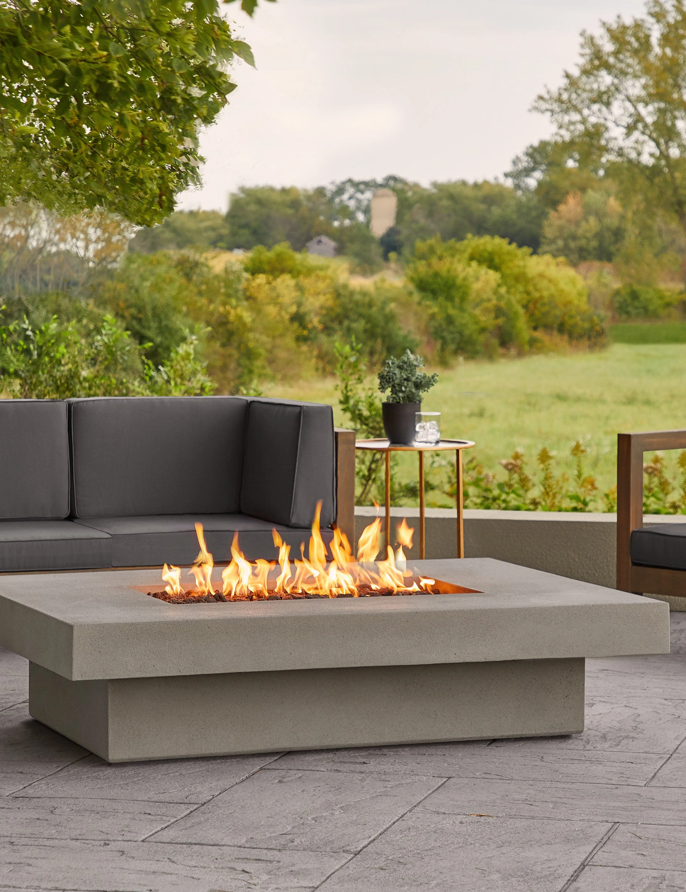 Pascual Fire Table