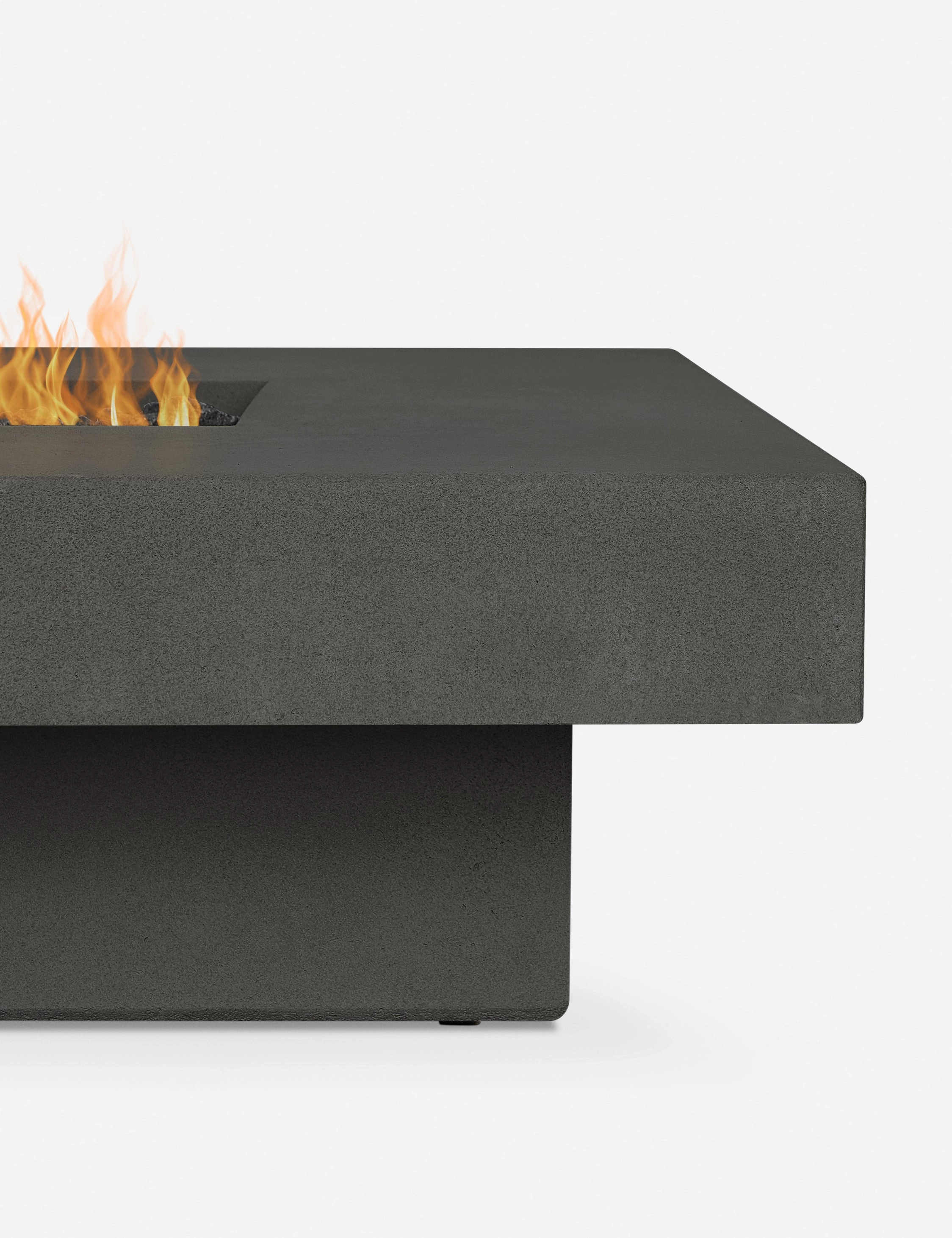 Pascual Fire Table