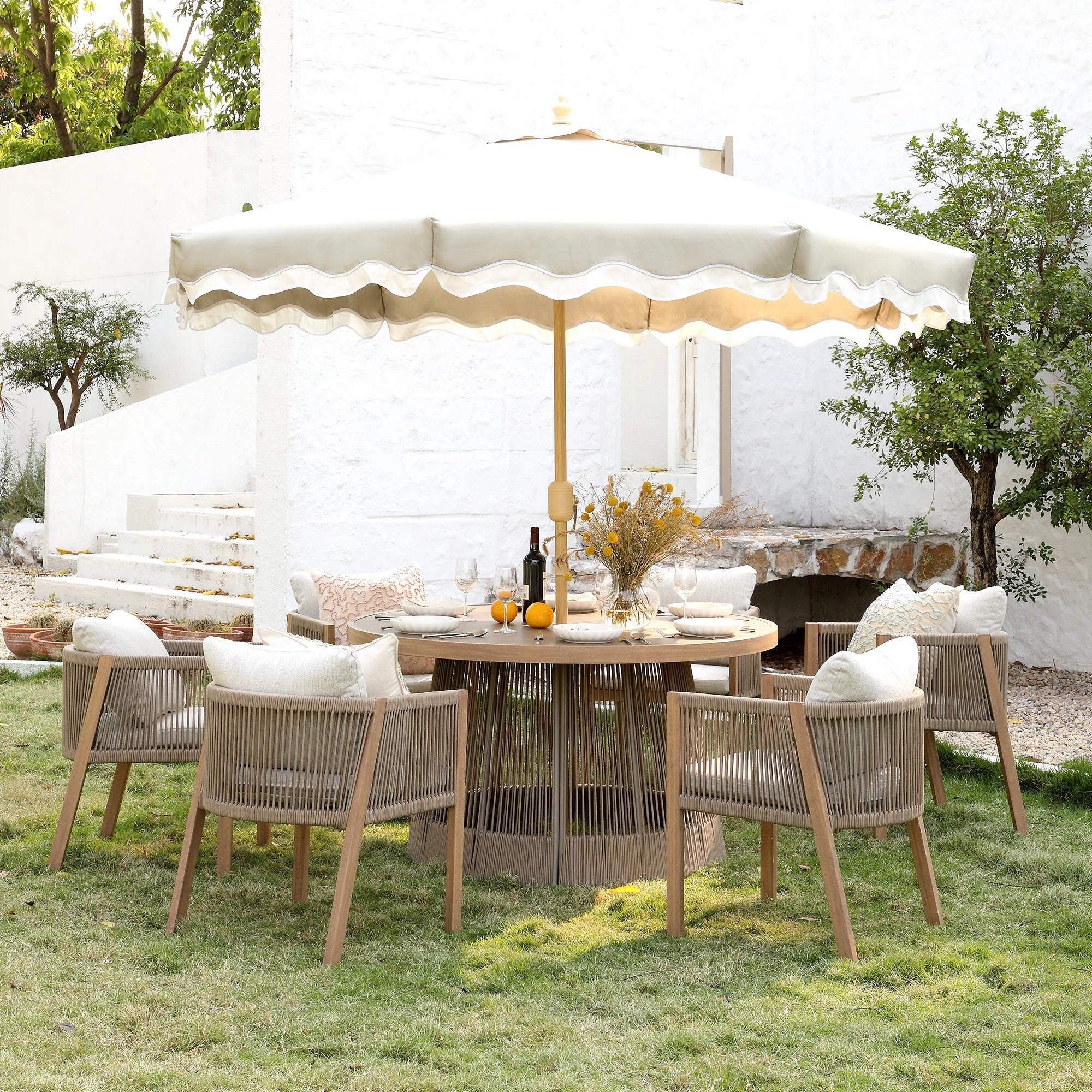 Pedra Rope and Aluminium Outdoor 6-Seater Round Dining Set, Natural