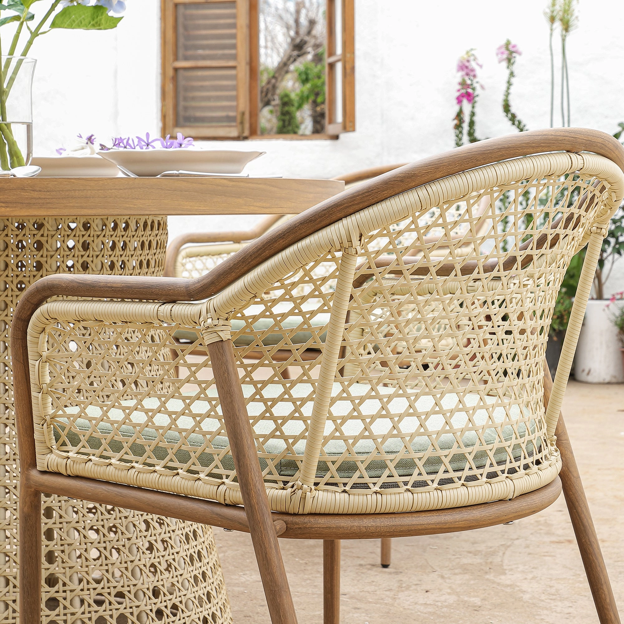 Pienza Outdoor Rattan 4-Seater Round Dining Set, Sage Green Fabric with Light Walnut Frame