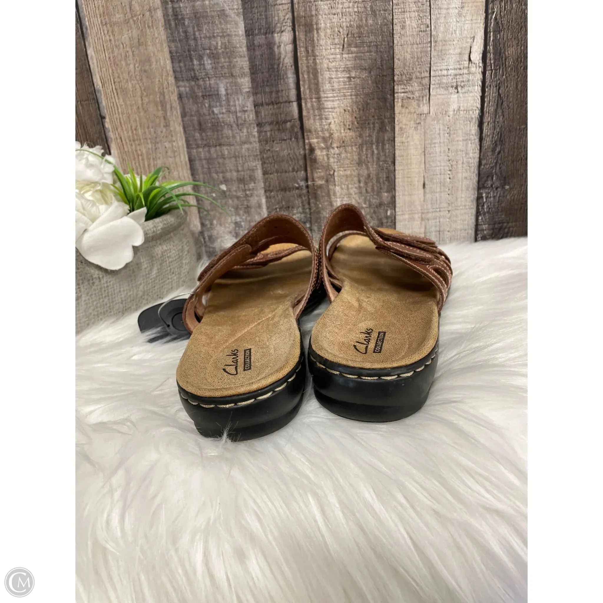 Sandals Flats By Clarks In Brown, Size: 12 clarks