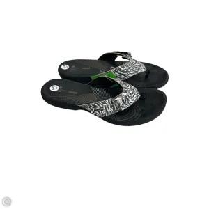 Sandals Flip Flops By Clarks In Black, Size: 9 clarks