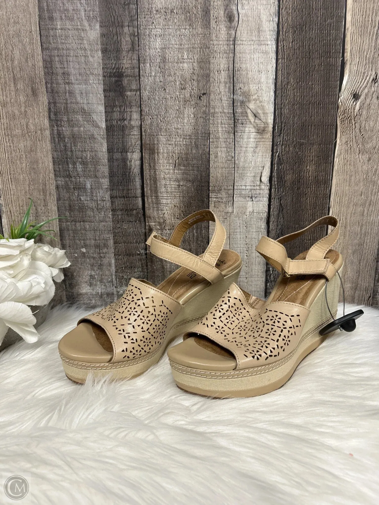 Sandals Heels Wedge By Clarks In Beige, Size: 8 clarks