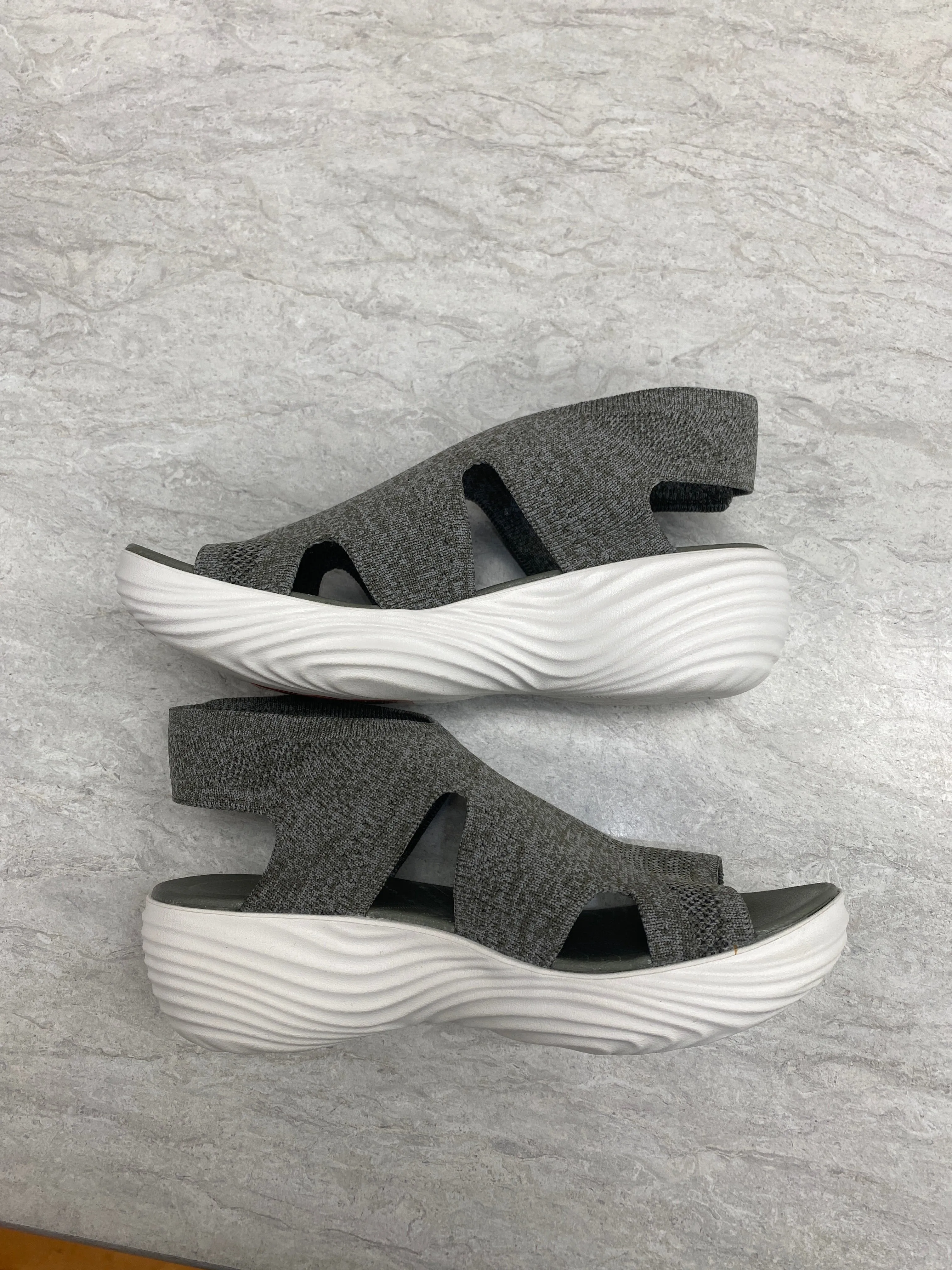 Sandals Heels Wedge By Clarks In Grey, Size: 7 clarks