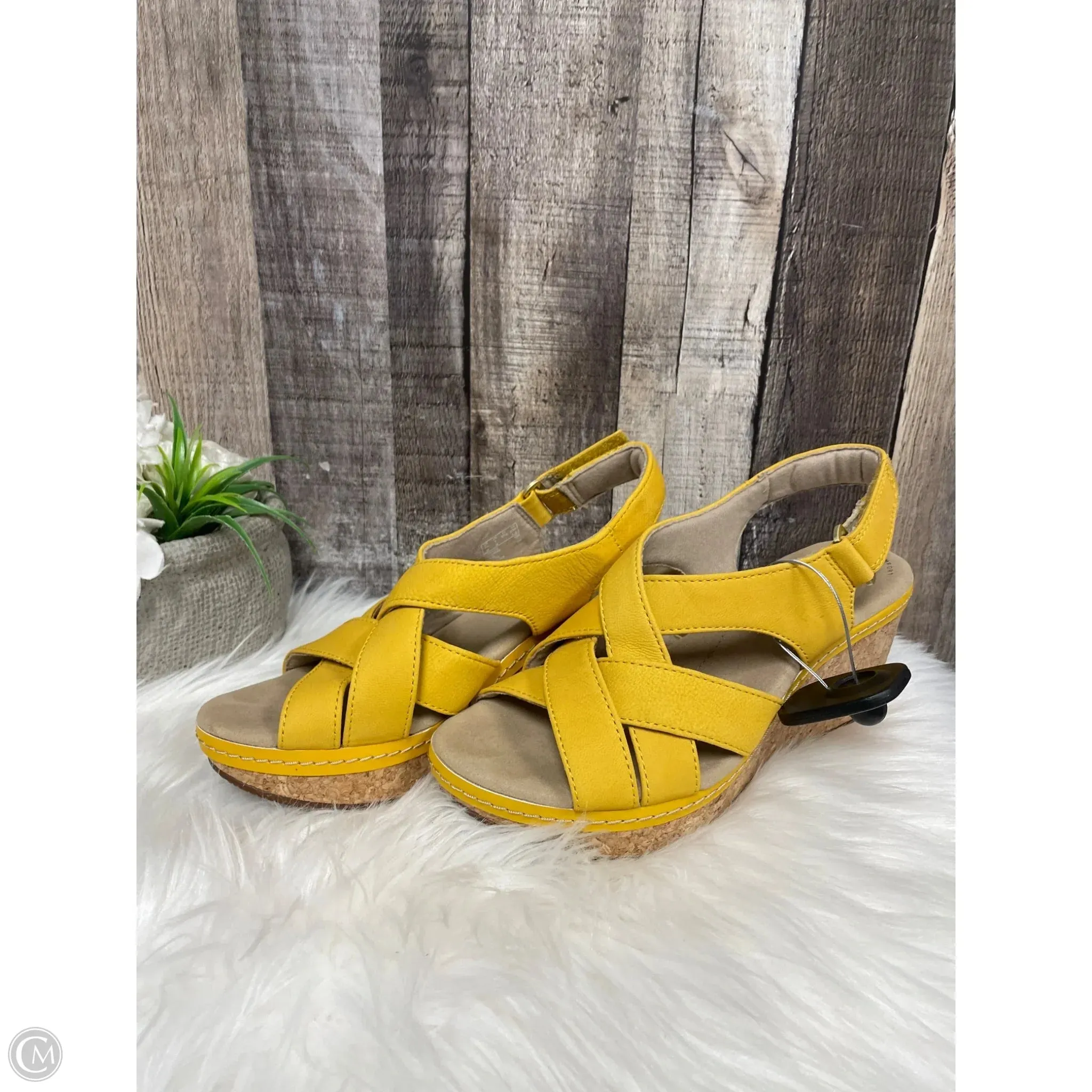 Sandals Heels Wedge By Clarks In Yellow, Size: 7 clarks