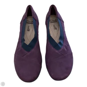 Shoes Flats By Clarks In Maroon, Size: 10 clarks