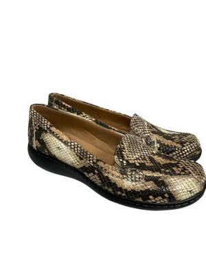 Shoes Flats By Clarks In Snakeskin Print, Size: 7.5 clarks