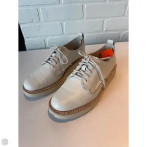 Shoes Sneakers By Clarks In White, Size: 8 clarks