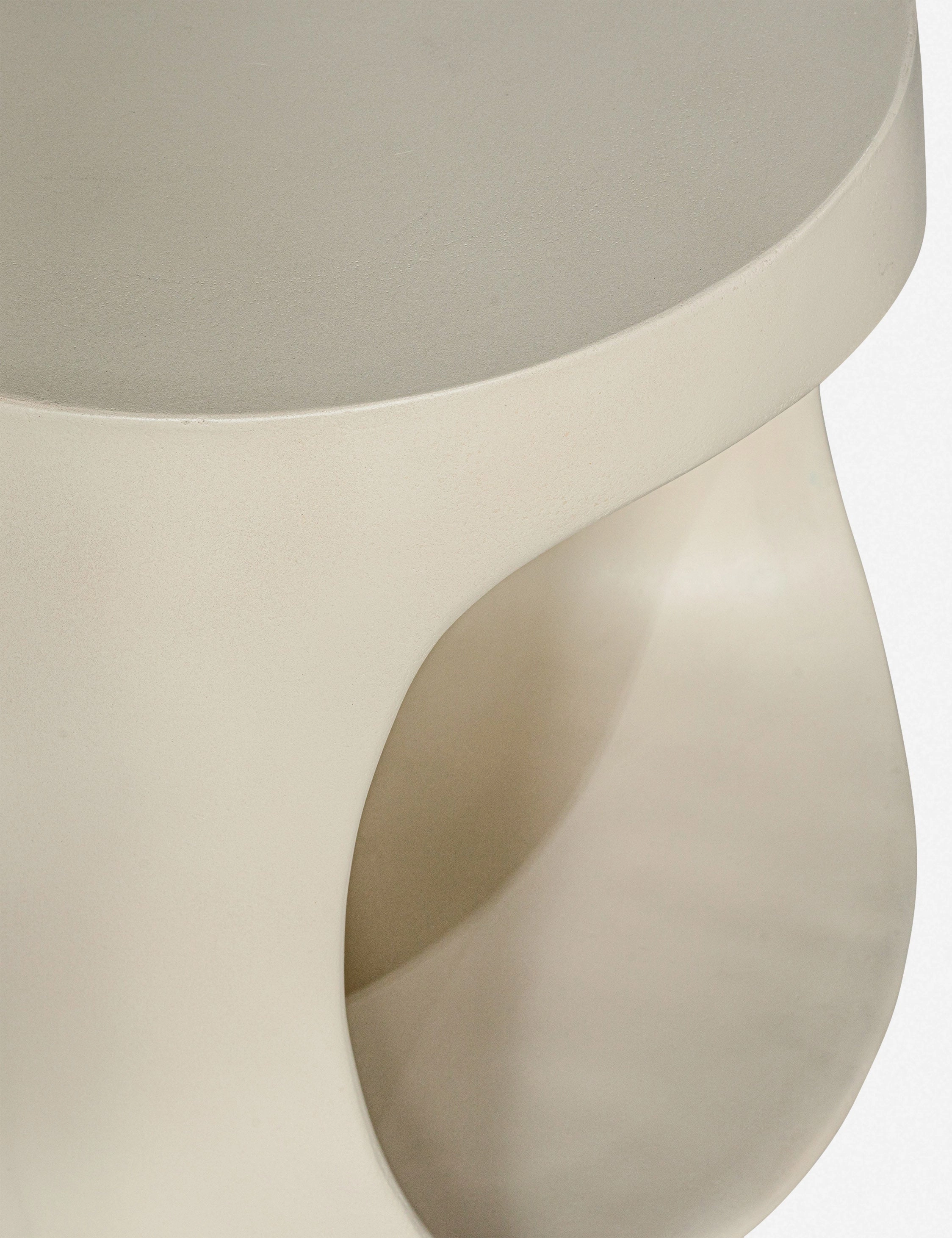 Sowa Indoor / Outdoor Side Table
