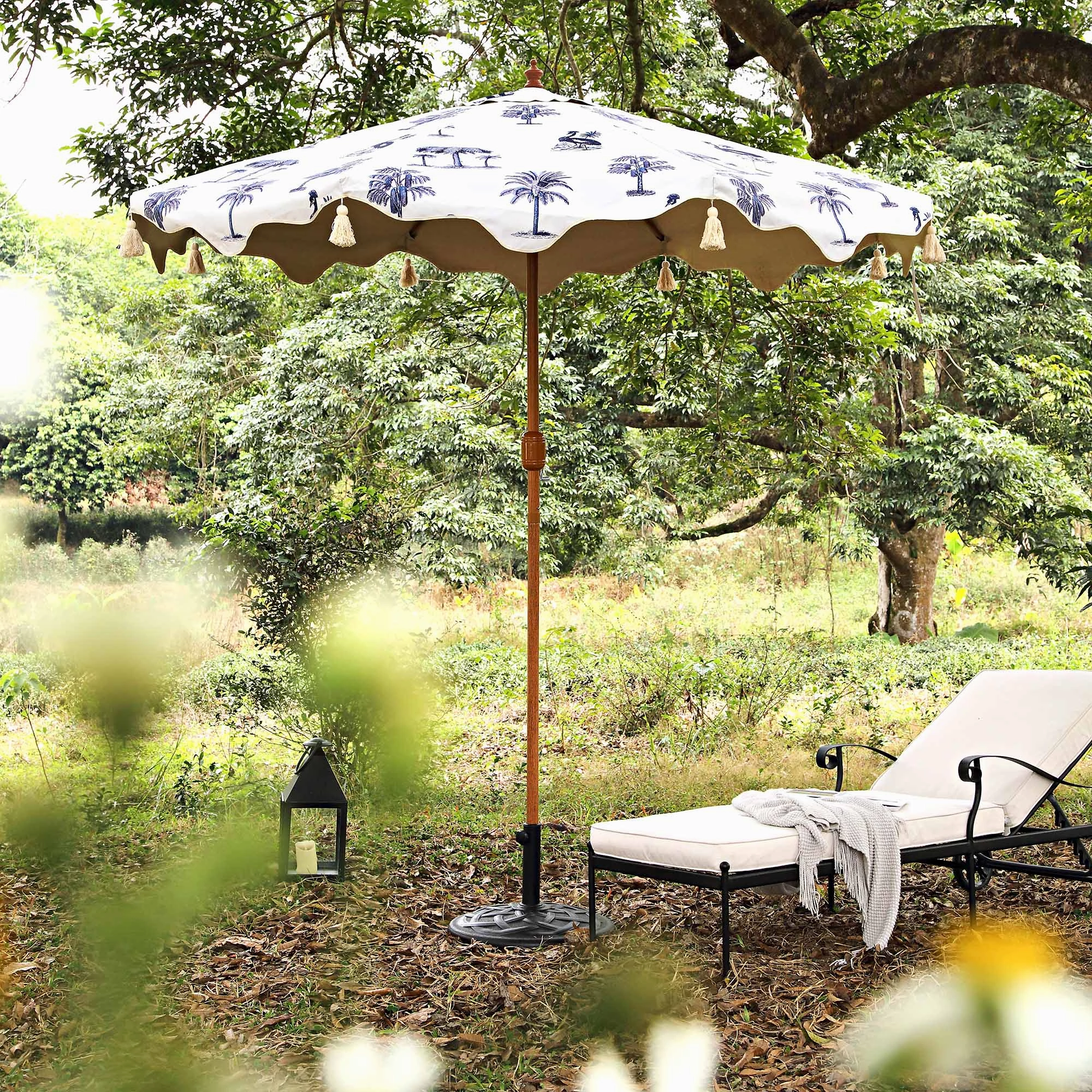 Tropical Pattern 2.6M Octagonal Tassel Parasol with Aluminium Tilt