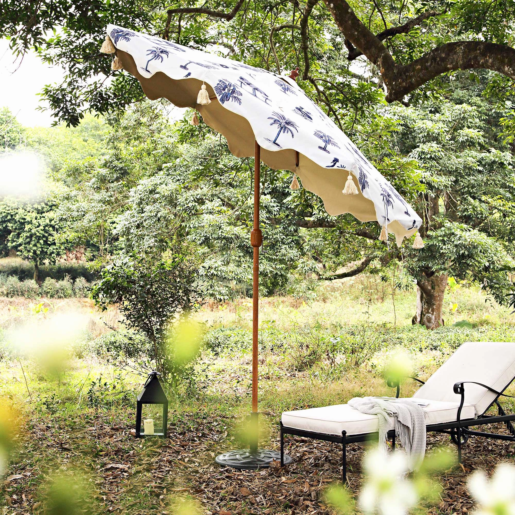 Tropical Pattern 2.6M Octagonal Tassel Parasol with Aluminium Tilt