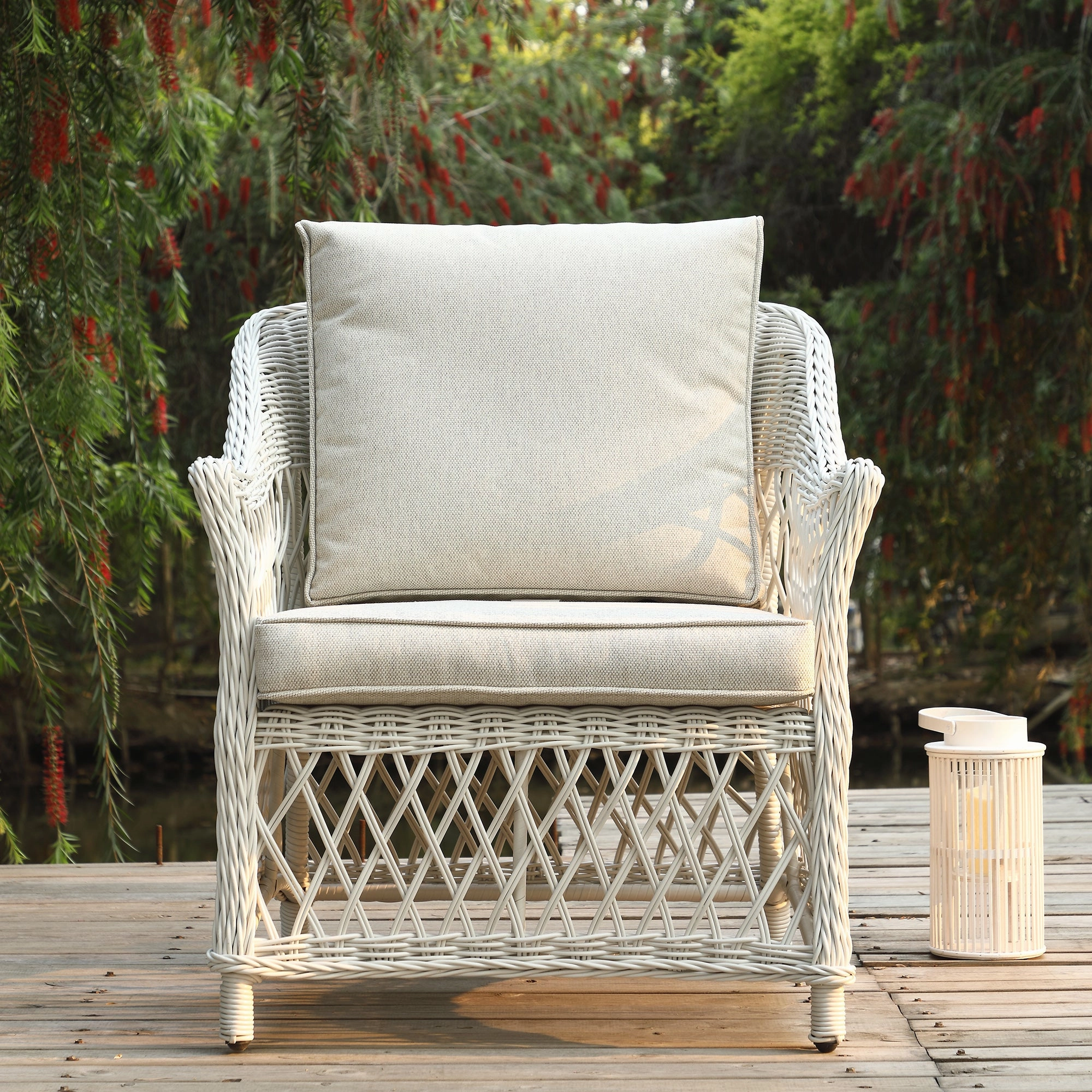 Willowbrook Lattice Weave Rattan 5-Seater Sofa Set with Rising Table, White