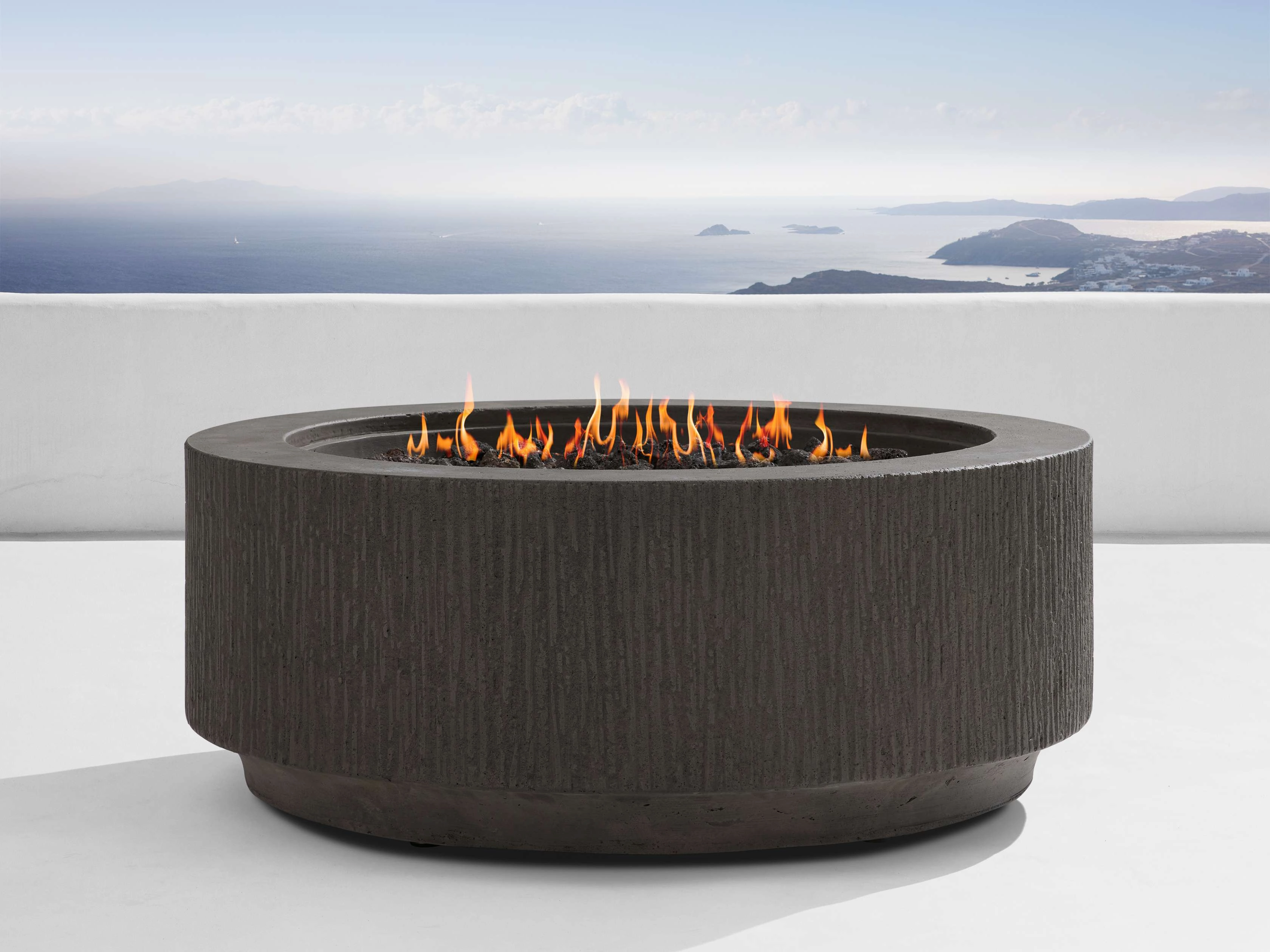 Wilmar Round Natural Gas Fire Pit